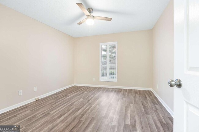 Building Photo - 103 Sterling Ct