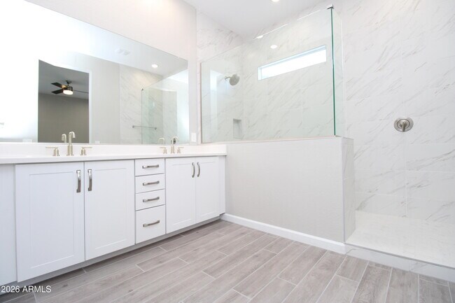 Building Photo - 17042 N 50th Way