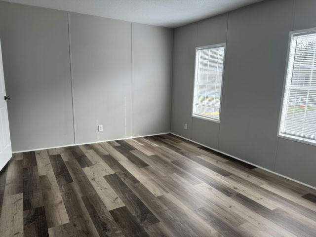 Building Photo - 9435 Sunset Dr