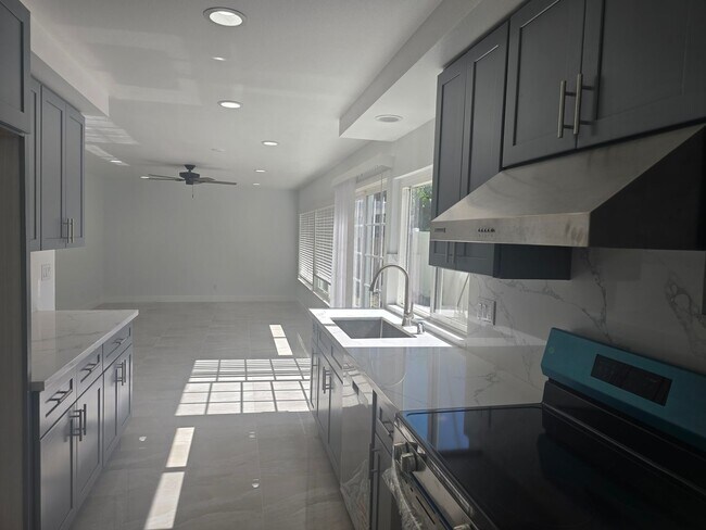 Building Photo - Fully Remodeled 4-Bedroom, 3-Bath Rental H...