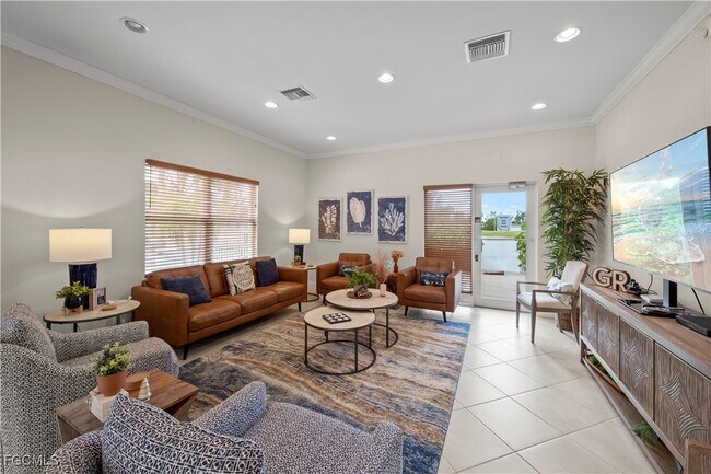 Building Photo - 11041 Gulf Reflections Drive