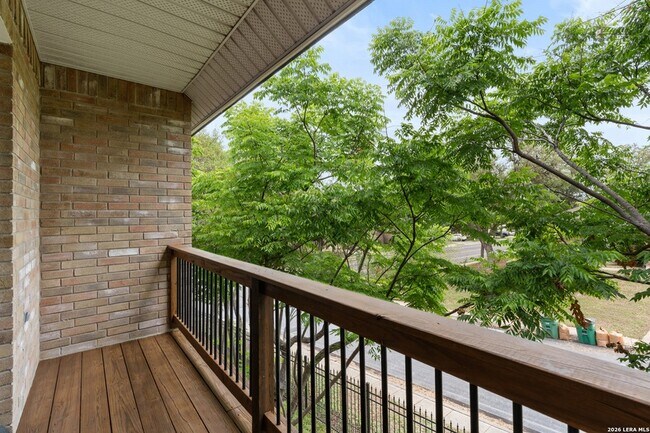 Building Photo - 10802 Winter Creek