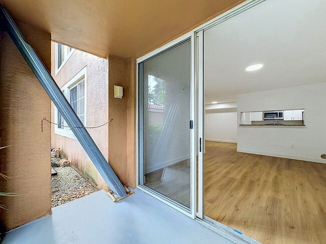 Building Photo - Super Cozy 2 bedroom in Desirable Neighborhood in coconut creek