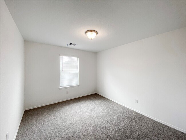 Building Photo - 5622 Tabula Rasa Dr