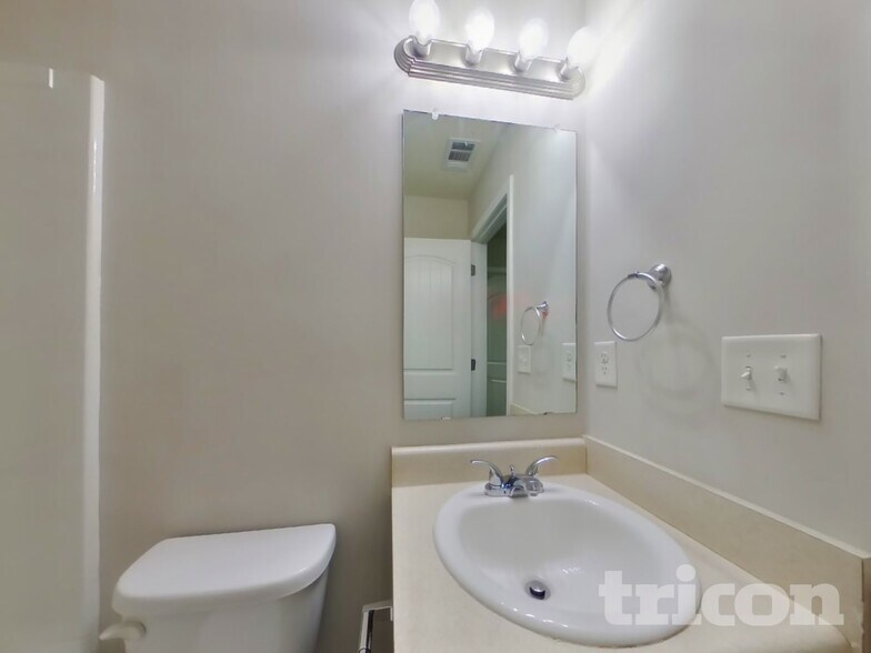 Building Photo - 531 Susie Creek Ln