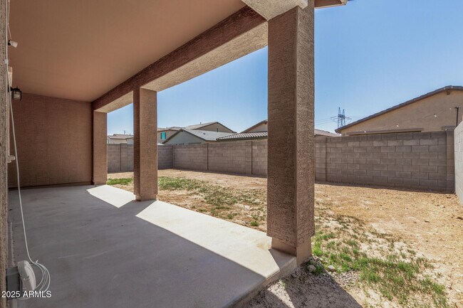 Building Photo - 12143 W Marguerite Ave
