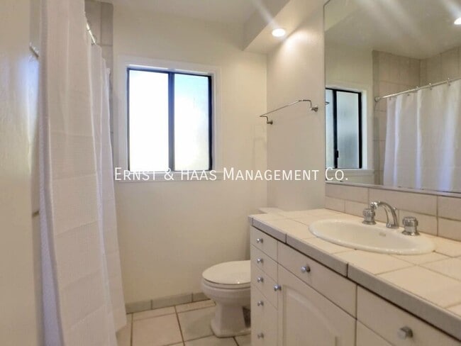 Building Photo - 3312 San Anseline Ave