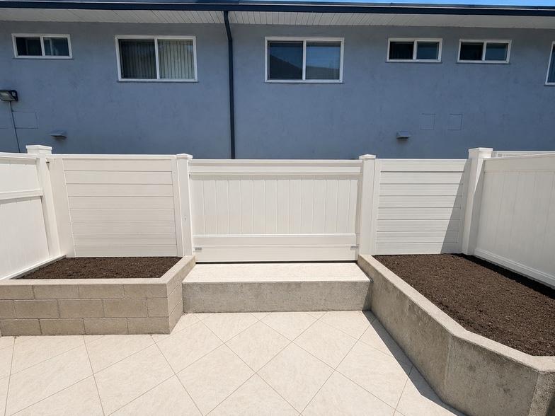 private patio - 315 Cameron Pl
