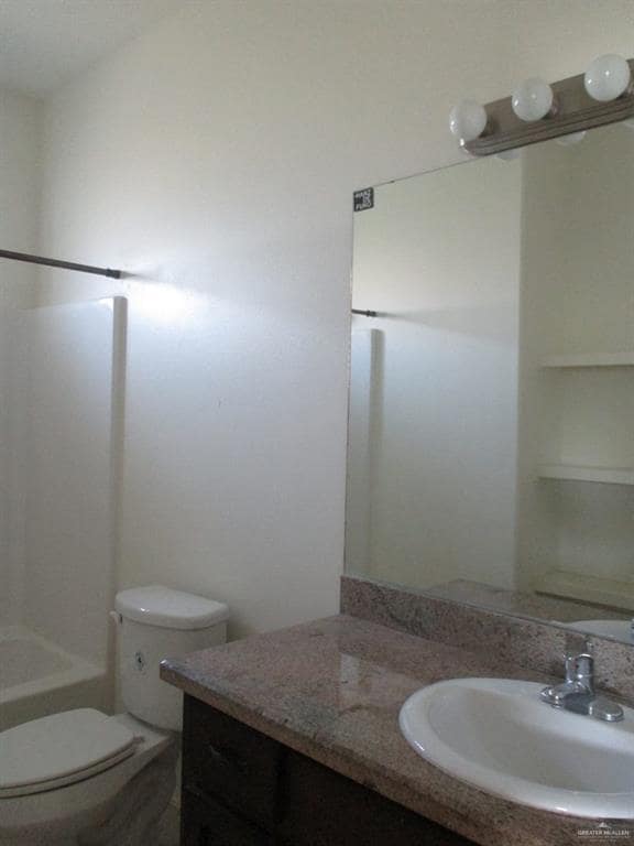 Building Photo - 9 Franklin Ave