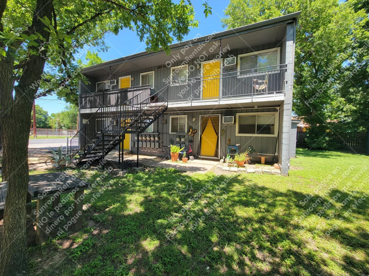 Building Photo - 903 Springdale Rd