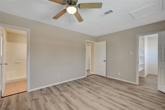 Building Photo - 620 Palmhurst Dr