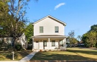 Building Photo - Beautiful 3 Bed 3.5 Bath House Available F...
