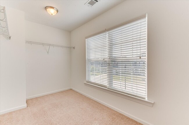 Building Photo - 835 Williford Run Dr