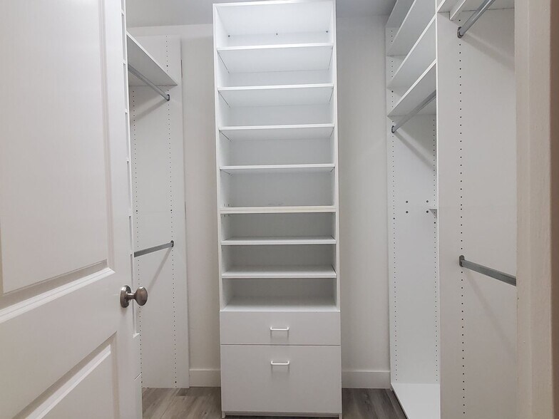 Building Photo - 875 Arcturus Cir