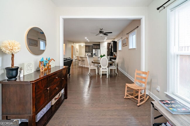 Building Photo - 107 Fairgate Dr