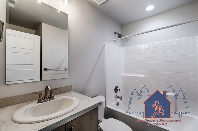 Building Photo - 18405 N Sweet William Ave