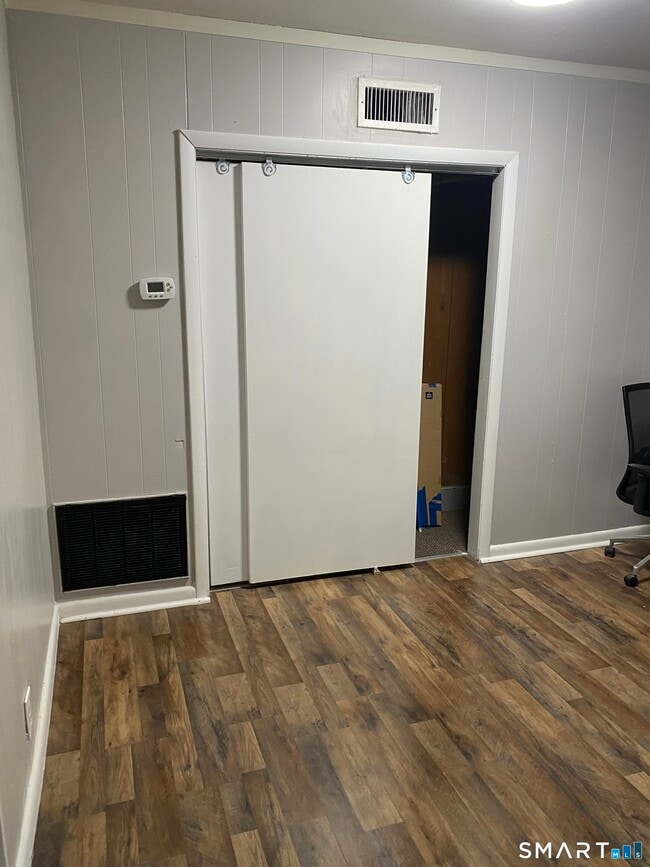 Building Photo - 57 Vine St