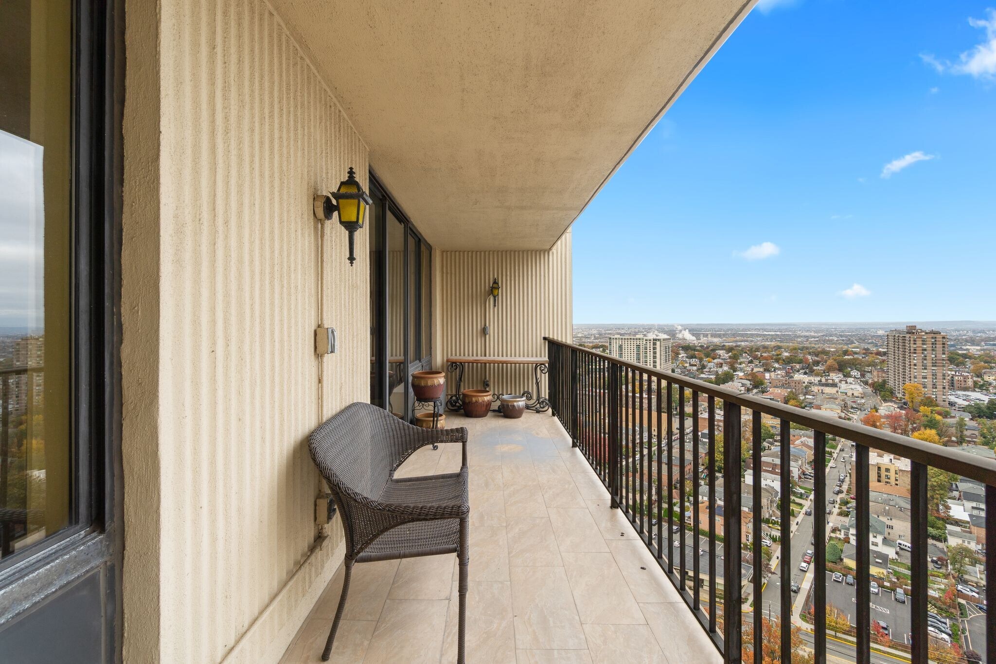 Building Photo - 200 Winston Dr