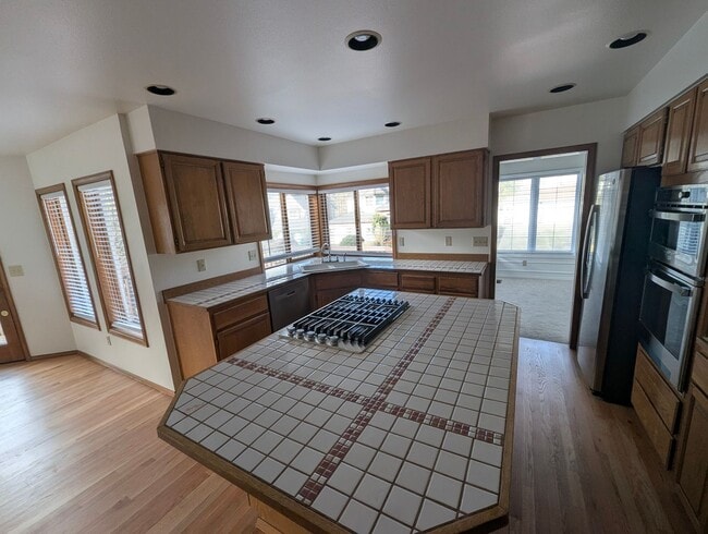 Building Photo - Gorgeous 3 Bedroom • 2.5 Bath Home Recently Remodeled and Ready for you!