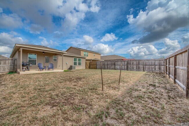 Building Photo - 10126 Round Rdg