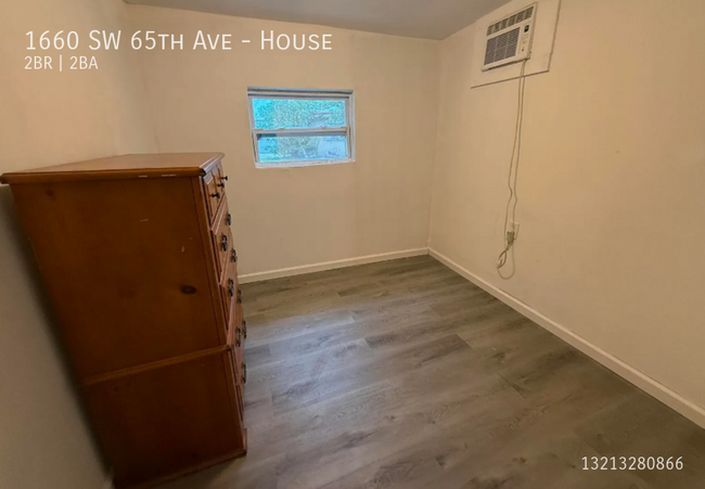 Building Photo - 1660 SW 65th Ave