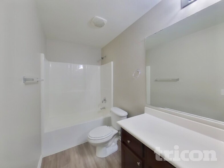 Building Photo - 2117 W Pickett Ct