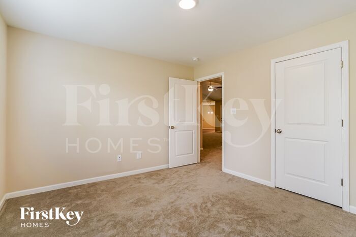 Building Photo - 90 Voyage Cir