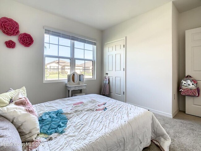 Building Photo - Charming SFH in Cypress Bay Preserve