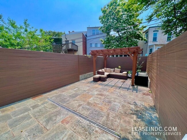 Building Photo - 32 N Street NW-