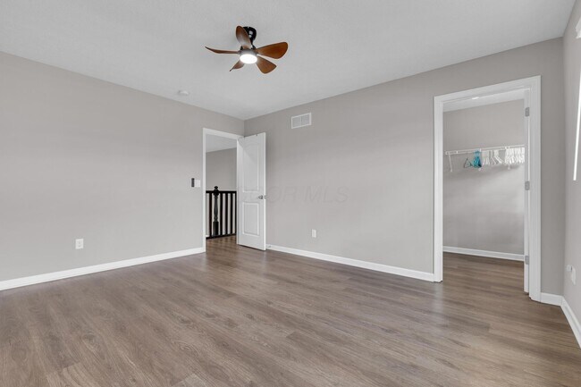 Building Photo - 2390 Glenvale Dr