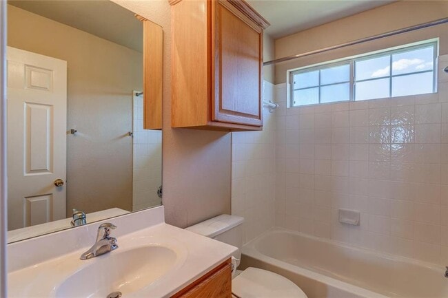 Building Photo - 10816 Pall Mall Dr