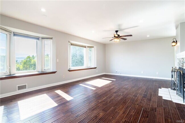 Building Photo - 7450 Webb Rd