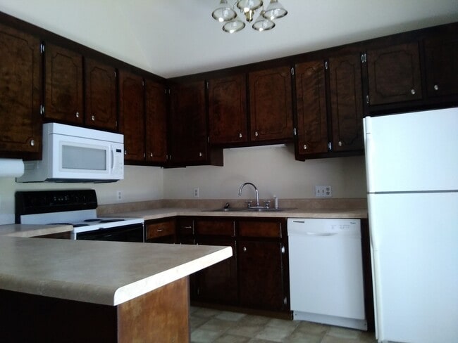 Building Photo - 8580 Tartan Rd