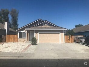 Building Photo - 1032 Wood Hollow Cir