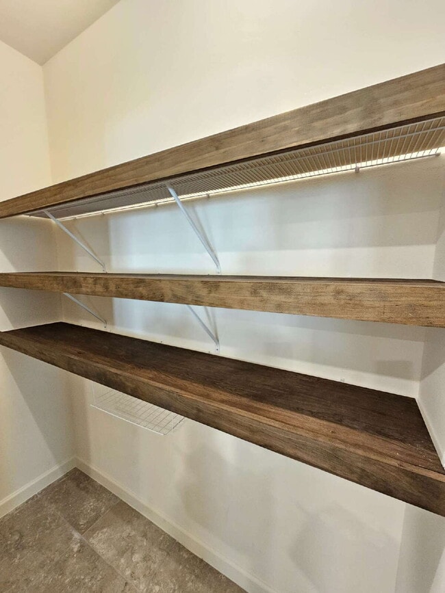 Building Photo - Rockledge 3/2