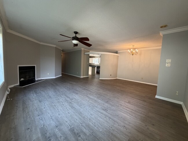 Building Photo - 507 W Norment Ave