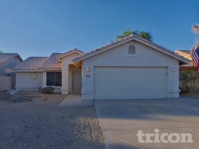 Building Photo - 1411 W Villa Theresa Dr