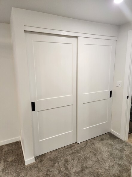 Building Photo - 3085 Summer Pl