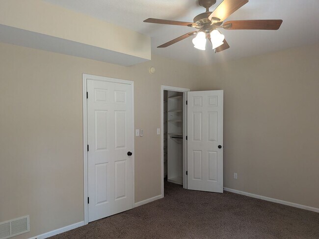 Building Photo - 4108 Cedar Crest Ln