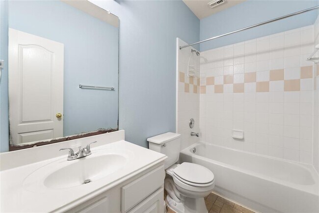 Building Photo - 3511 Cypress Village Dr