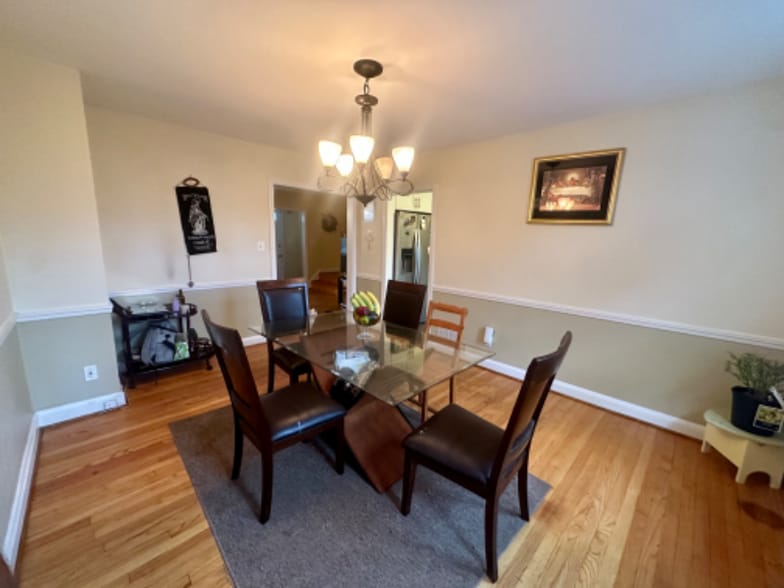 Building Photo - 309 Stratford Rd