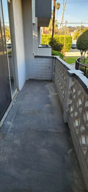 Building Photo - 545 Hayworth Ave