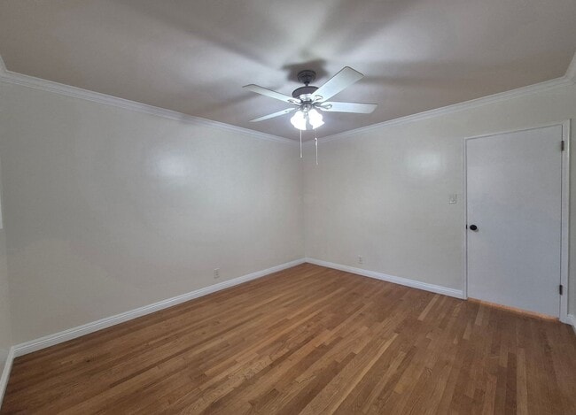 Building Photo - Charming One Bedroom, One Bath Unfurnished Apartment