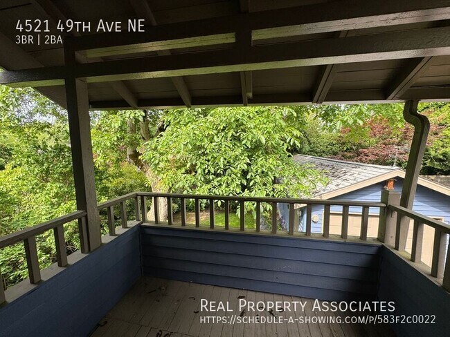 Building Photo - 4521 49th Ave NE