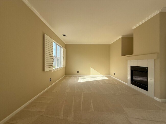 Building Photo - 20 Gonsalves Ct