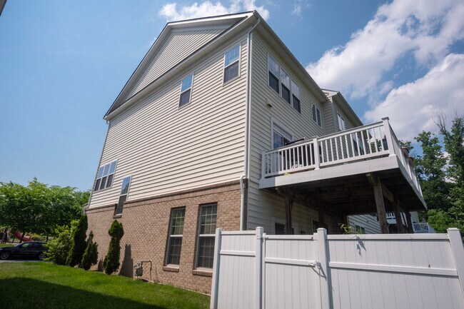 Building Photo - 8319 Gibbs Way
