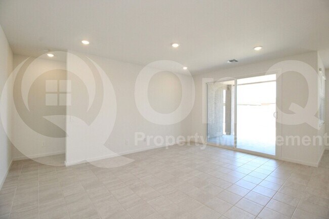 Building Photo - 183 S 176th Dr