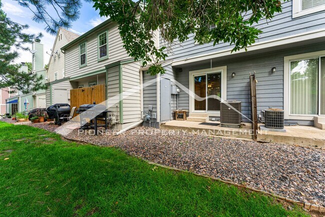 Building Photo - Fantastic Townhome with 1-Car Attached Garage and Central AC!