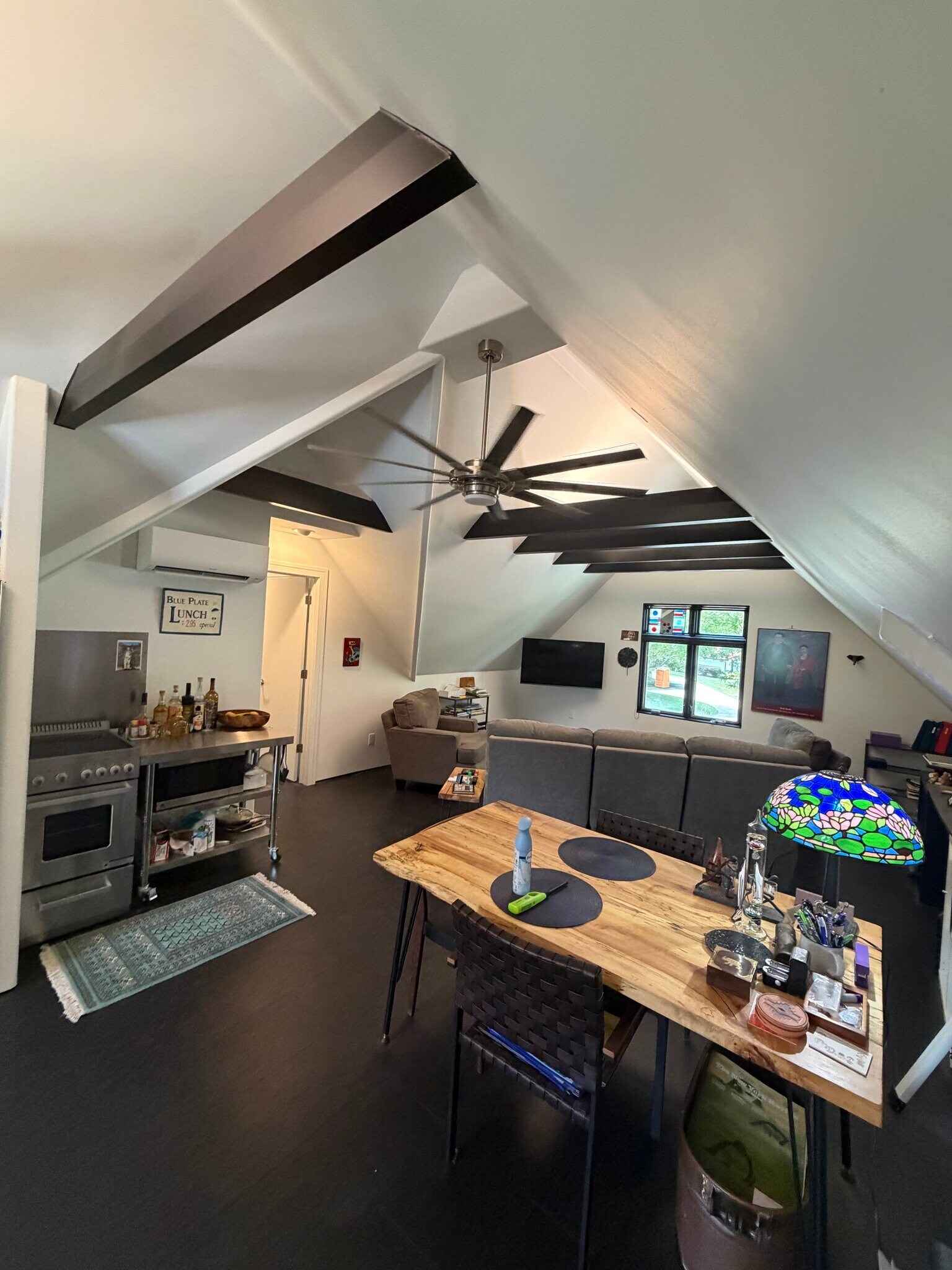 Building Photo - 3625 Woodside Dr