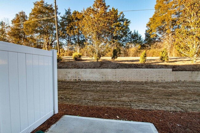 Building Photo - BEAUTIFUL 2 Bedroom in MIDLAND